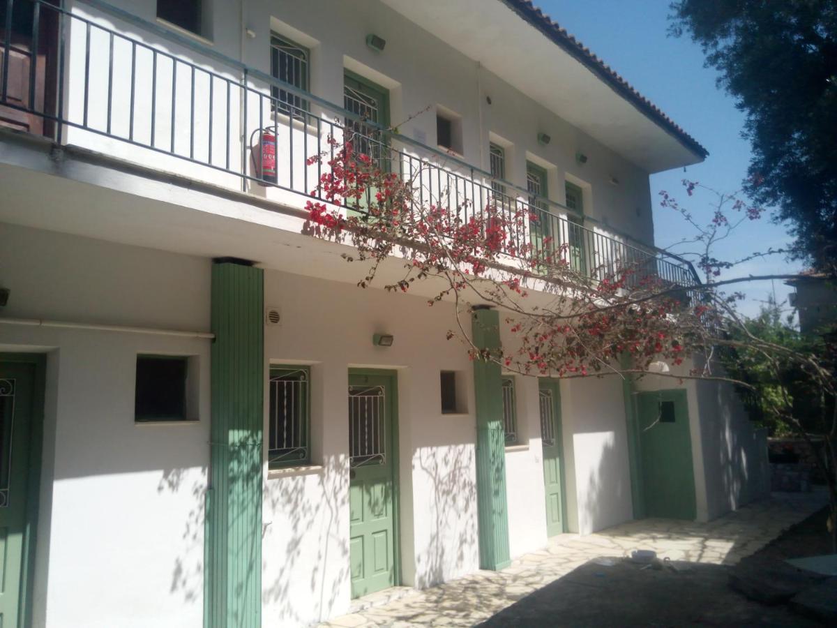 Soustas Apartments Longos  Exterior photo